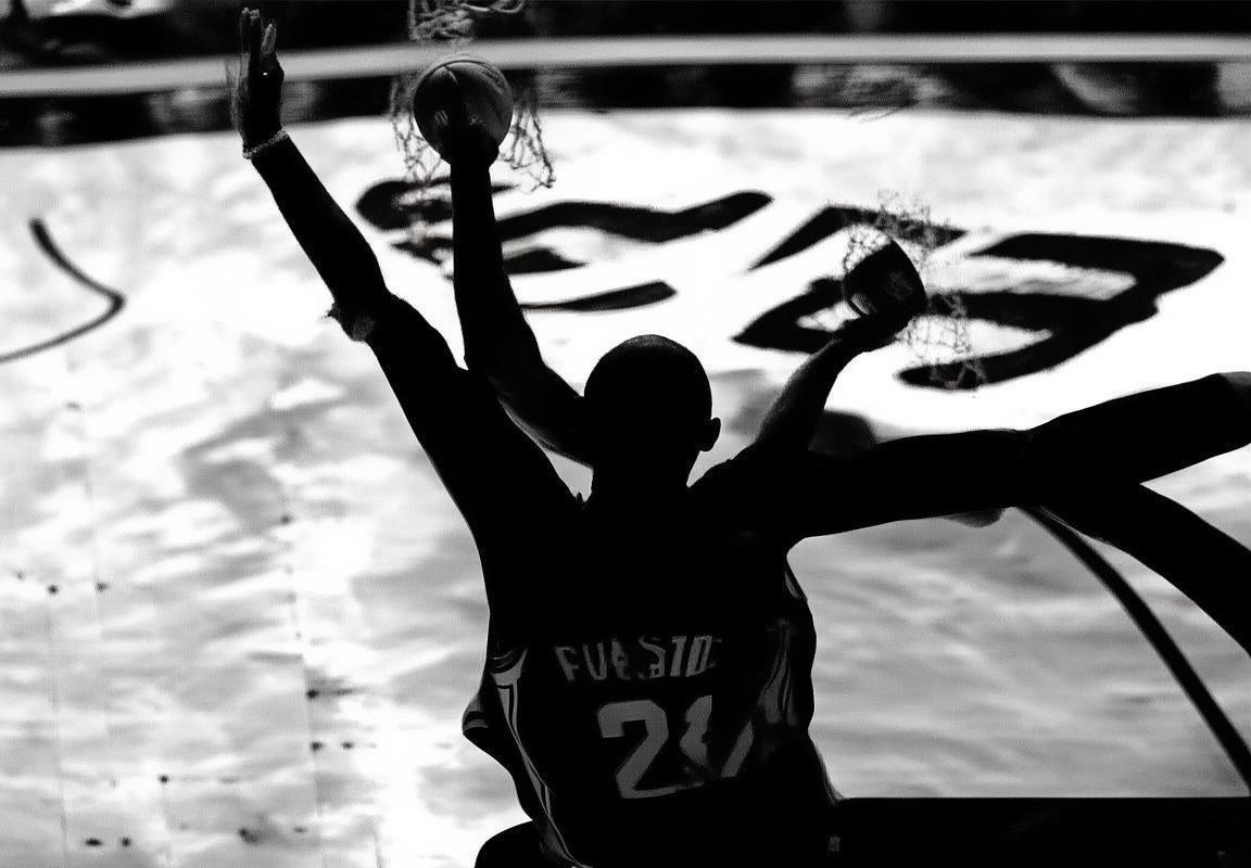 2010年NBA季后赛：湖人爵士斯台普斯巅峰对决纪实(图4)